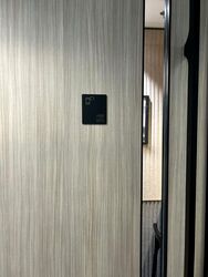 Gateway East (D7), Office #496474961